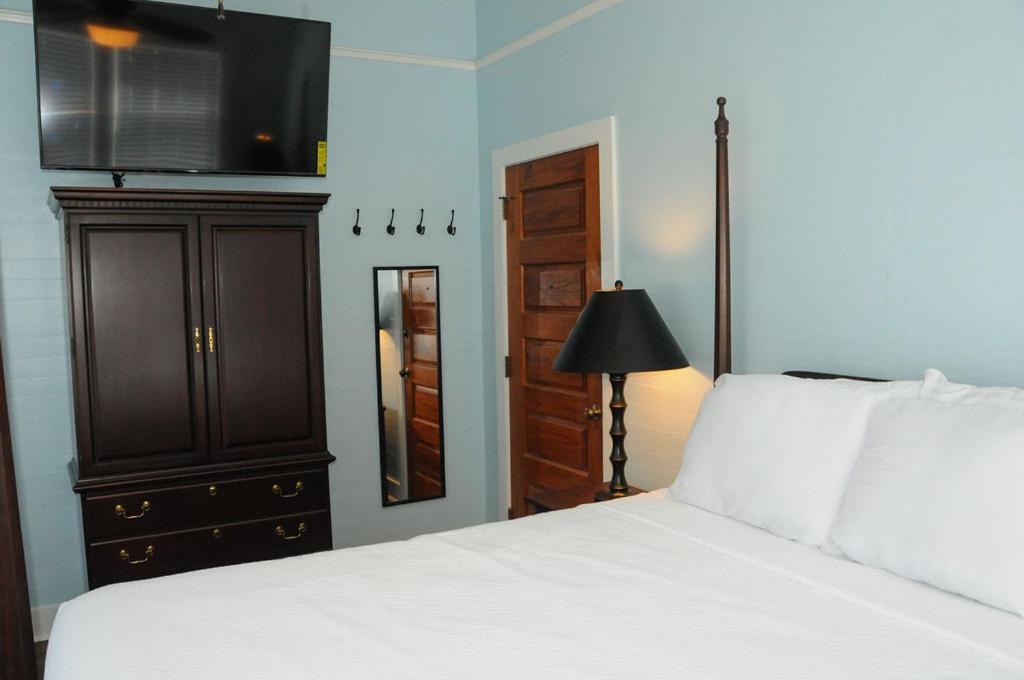 The Porch On Frances Inn - Adults Exclusive Key West Room photo